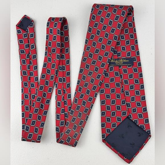 Brooks Brothers Makers Handmade Neckwear Red/Navy Blue Patterned Men's Silk Tie - Picture 2 of 4